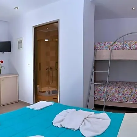 Akti Hotel 2*
